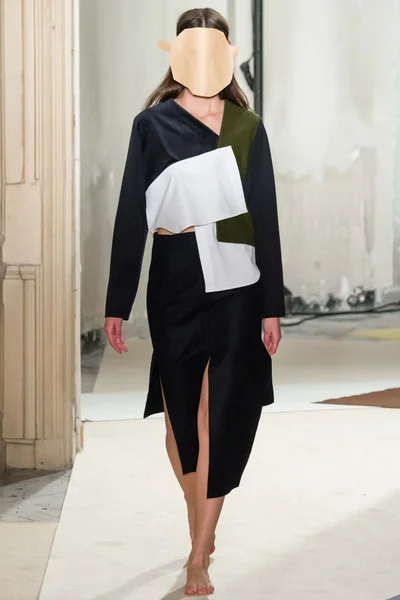 Look 26